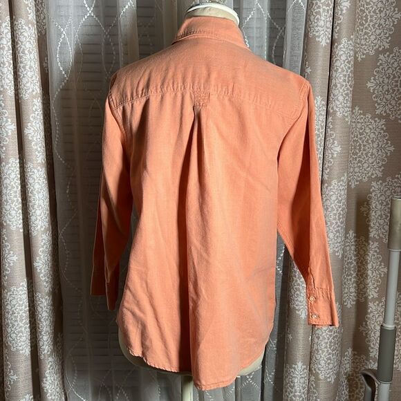 Eddie Bauer Button-Down Shirt Size medium - Picture 3 of 7